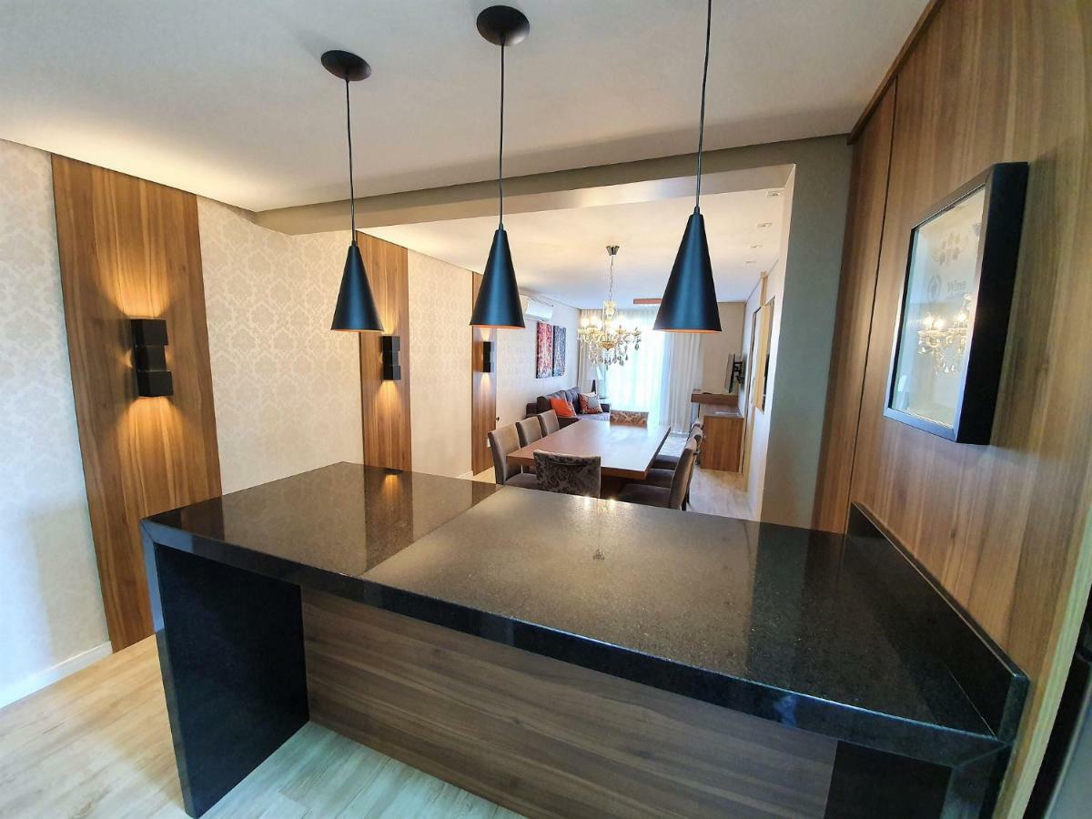 Apto Luxo 800M R. Coberta | 2 Suites | Mobiliado Gramado Eksteriør bilde